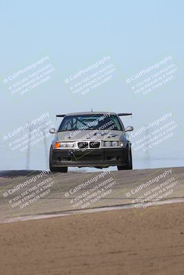 media/Oct-26-2025-CalClub SCCA (Sun) [[8ce1e69566]]/Group 4/Grapevine/